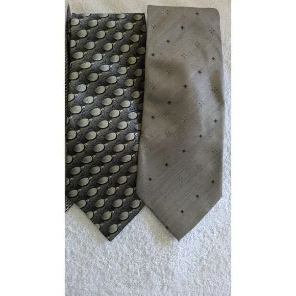 Lot of four gray/brown neutral silk ties, neck ties. Business wear, classic - Picture 2 of 4